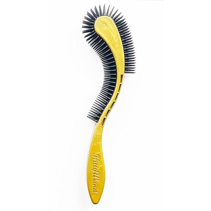 (Gold) Designed for Comfort,Created for Results. This innovative brush features multi-contour bristles that gently adapt to your cats body providing a stress-free brushing experience.