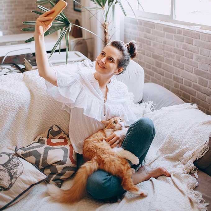 Pet Hair Remover Glove for Furniture, Reusable Dog and Cat Fur Removal Tool for Couch, 5-Finger Black, Lint Clean Glove for Carpet, Bedding, Clothes, Curtain, Pet Bed, Car Seats