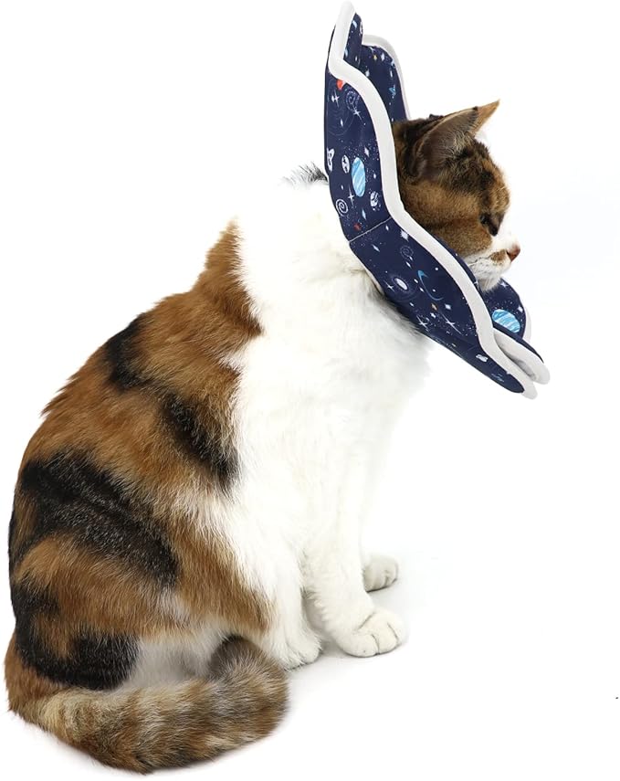 Soft Cat Cone, Adjustable Pet Recovery Collar After Surgery to Prevent Licking Wound, Protective Cat Neck Cone, Comfortable Pet Elizabethan Collar for Cats Kittens and Puppies (Small)