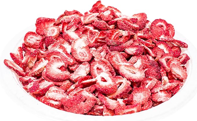 hotspot pets Freeze Dried Strawberry Treats for Small Animals, Cats & Dogs - Reasealable 1lb Big Bag Single Ingredient All Natural- Perfect for Training, Small Reward or Snack